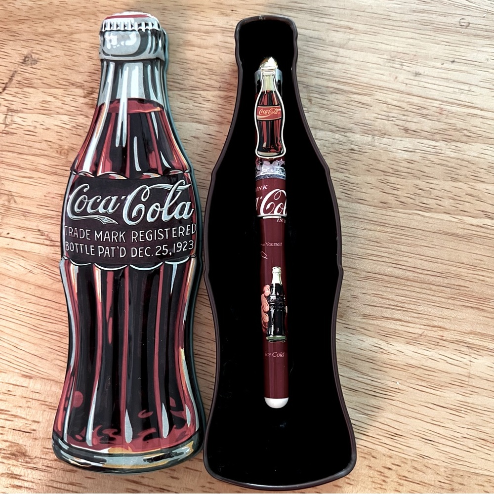 Vintage Coca Cola Tin with WORKING Ball Point Pen